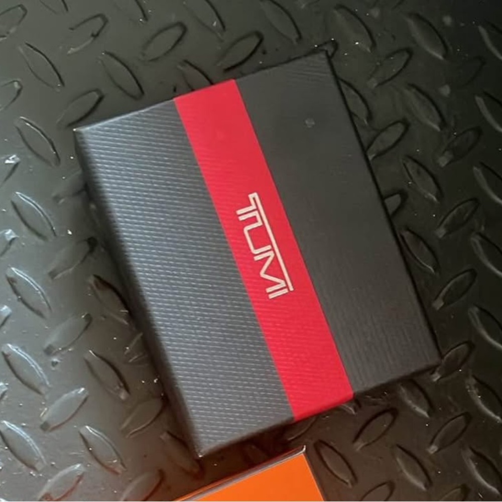 New Tumi Black and Red Wallet Size Box